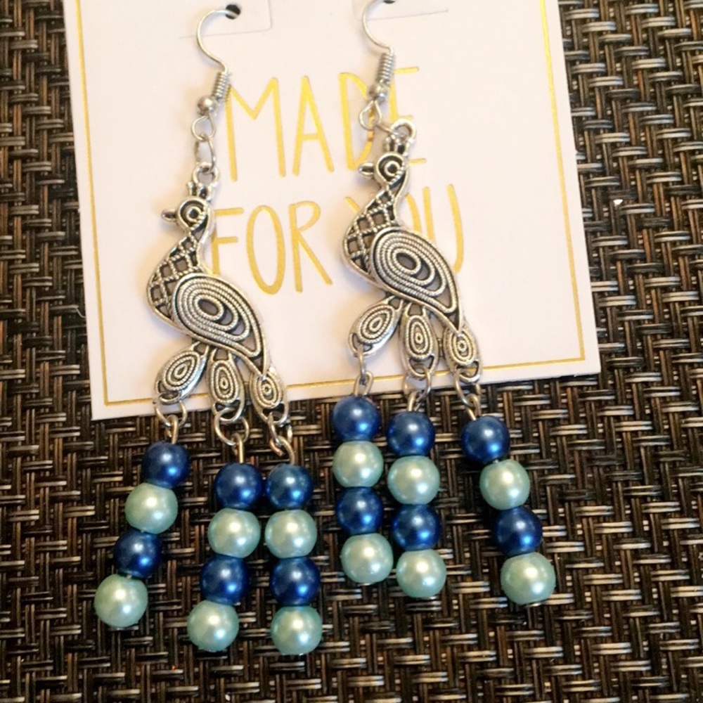 Handmade peacock beaded earrings
